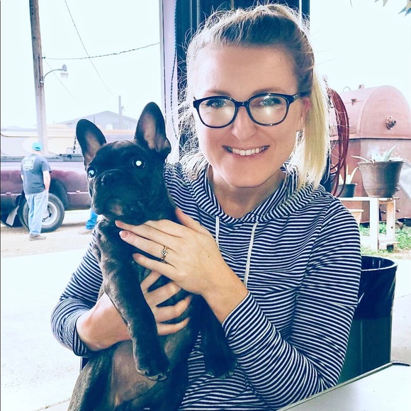 Meet your Posher, Brittany - Picture 4 of 7